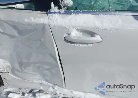 2021 BMW 330I xDrive z USA, uszkodzony, nr VIN 3MW5R7J01M8B78365